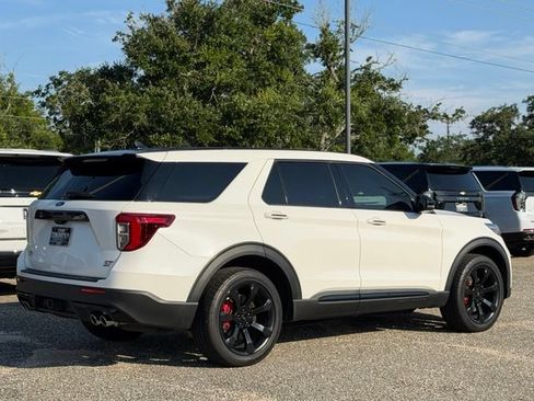 Used 2022 Ford Explorer ST w/ Equipment Group 401A AWD/4WD image 7