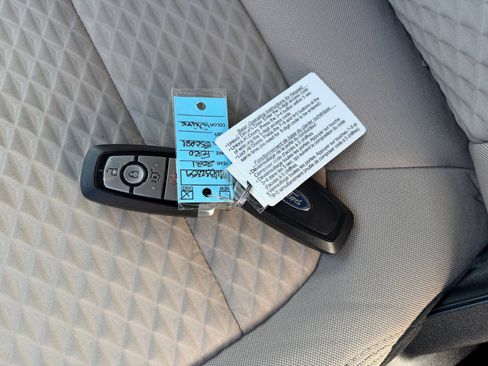 Used 2021 Ford Escape SE w/ SE Sport Appearance Package FWD image 33