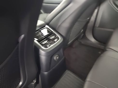 Used 2022 Volvo XC90 T8 Inscription Expression w/ Advanced Package image 17