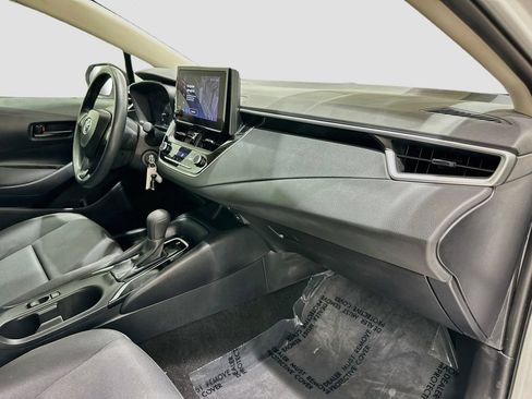 Used 2024 Toyota Corolla LE FWD image 28