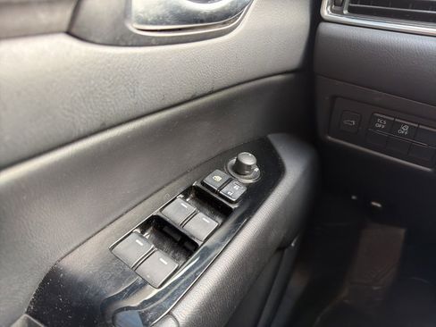 Used 2019 MAZDA CX-5 Touring image 16