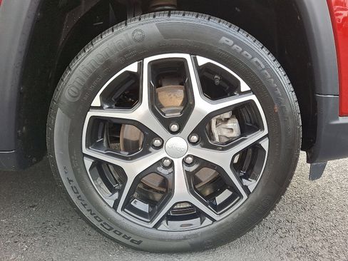 Certified 2024 Jeep Compass Limited image 8