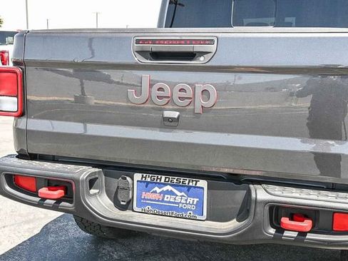 Used 2022 Jeep Gladiator Rubicon AWD/4WD image 11