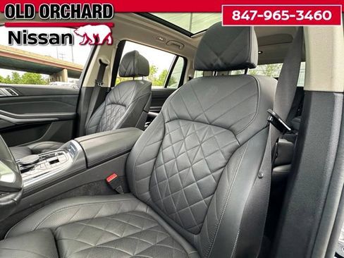 Used 2024 BMW X7 xDrive40i AWD/4WD image 13