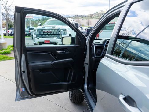 Used 2026 GMC Canyon Elevation AWD/4WD image 16