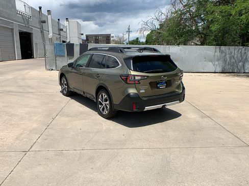 Used 2021 Subaru Outback Limited XT w/ Popular Package #2 AWD/4WD image 3