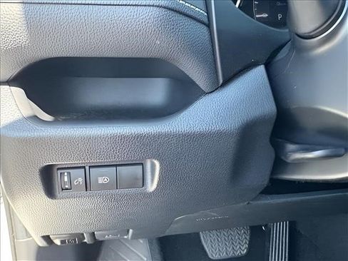 Used 2024 Toyota RAV4 XLE FWD image 17