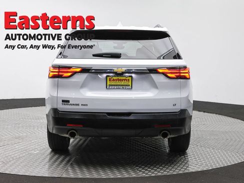 Used 2023 Chevrolet Traverse LT w/ Rear Camera Mirror Package AWD/4WD image 6