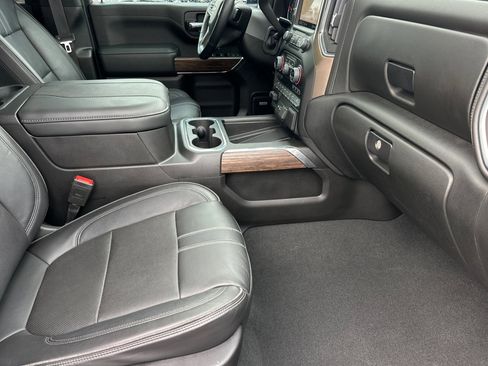 Used 2023 Chevrolet Silverado 3500 High Country image 15