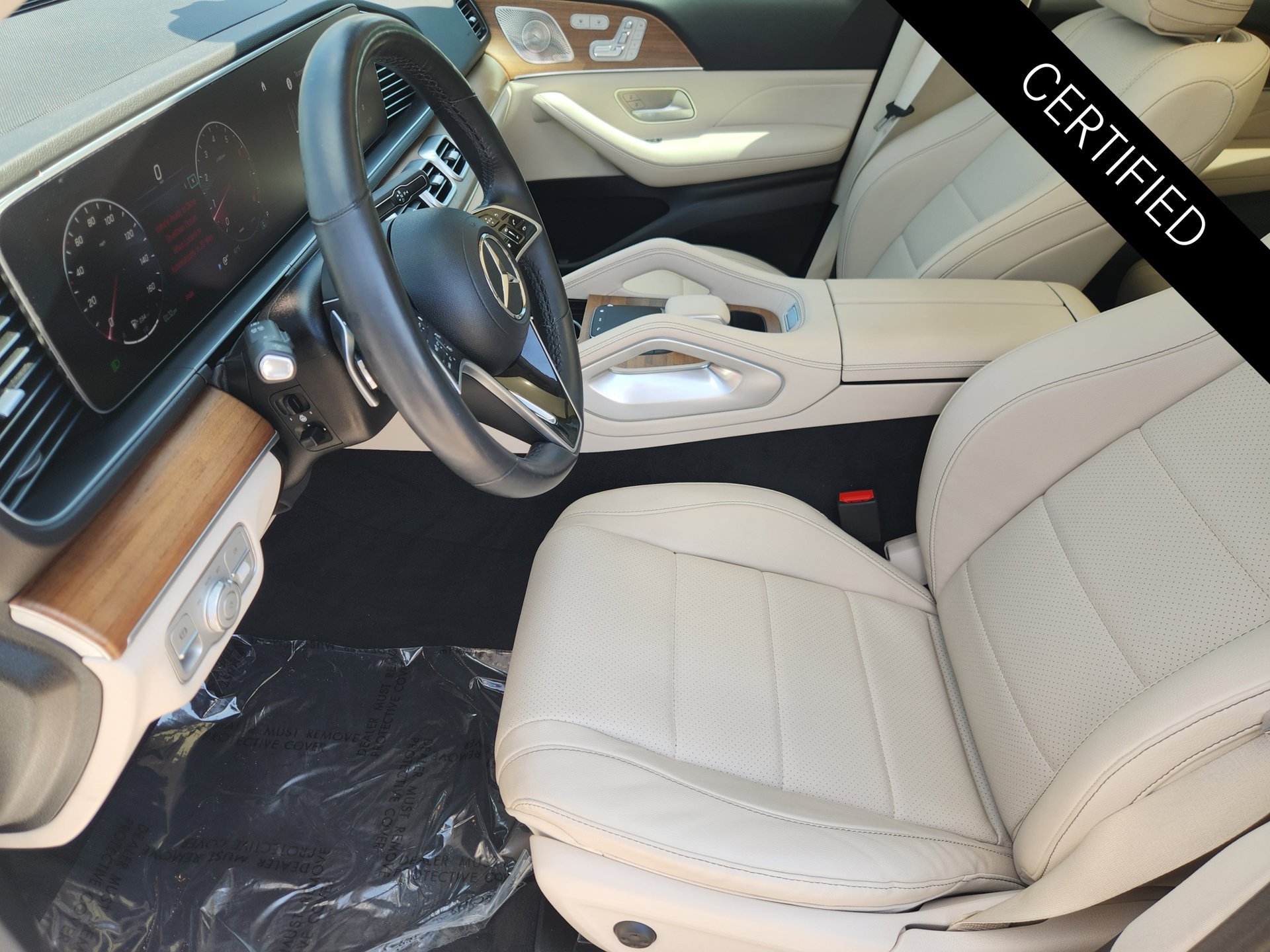 Used 2024 Mercedes-Benz GLE 450 4MATIC image 3