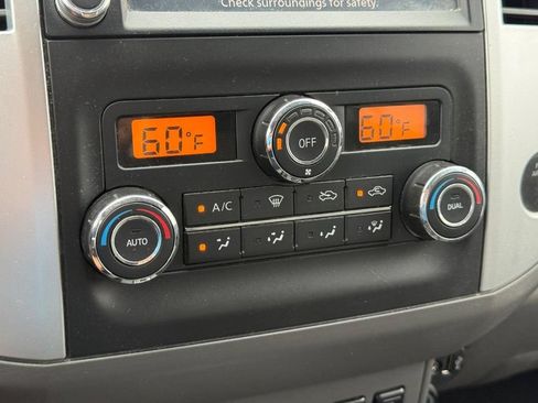 Used 2021 Nissan Frontier SV w/ Midnight Edition Floor Mats AWD/4WD image 17