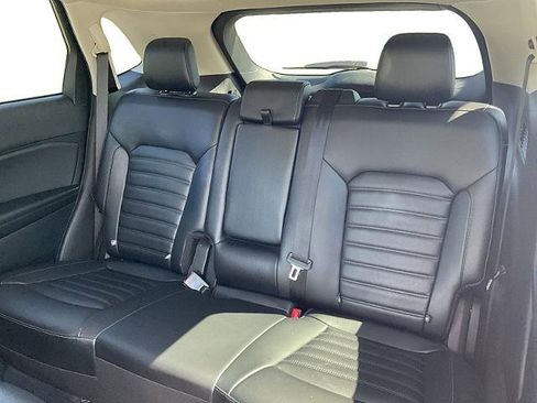 Used 2024 Ford Edge SEL w/ Convenience Package image 12