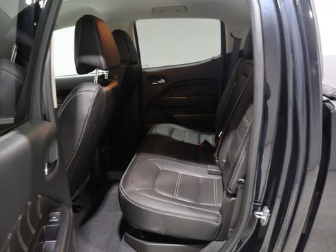 Used 2022 GMC Canyon Denali w/ Denali Black Edition Package AWD/4WD image 18