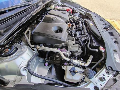 Used 2018 Toyota Camry XLE image 70