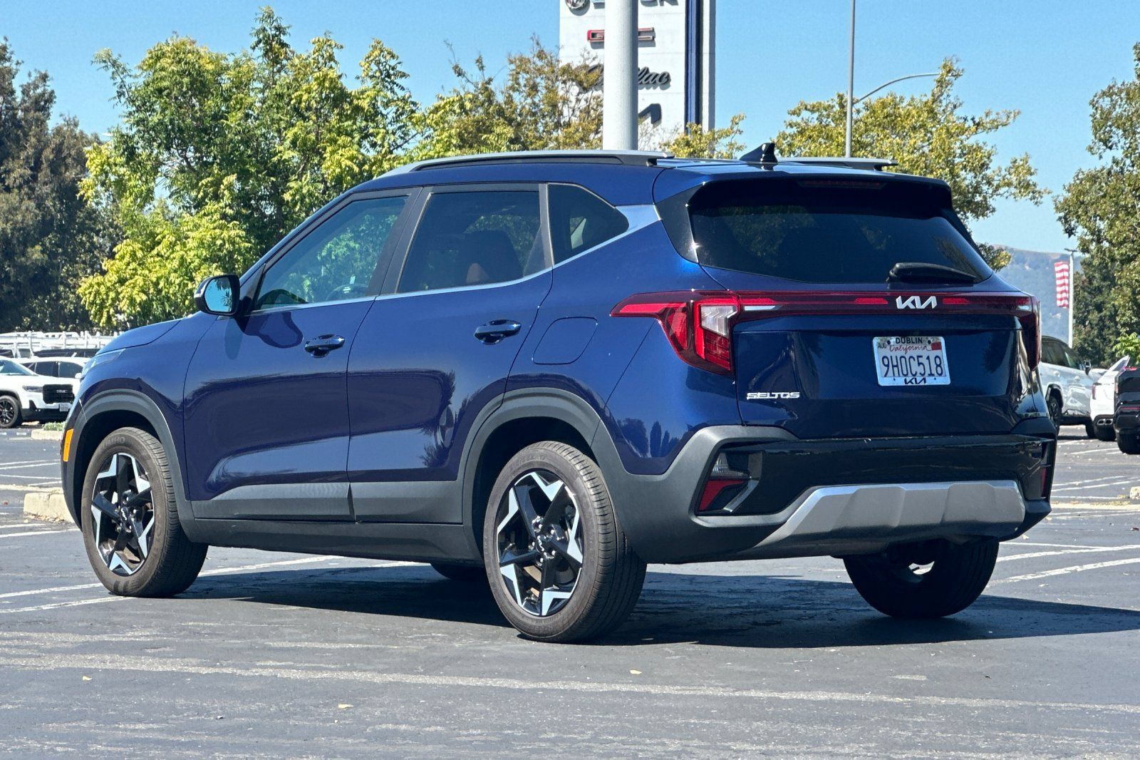 Certified 2024 Kia Seltos EX FWD image 7
