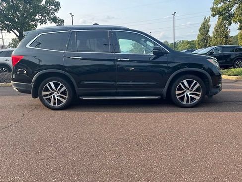 Used 2016 Honda Pilot Elite image 2