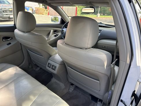 Used 2009 Toyota Camry Hybrid FWD image 30