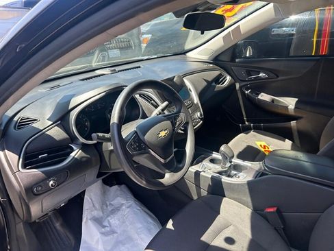 Used 2023 Chevrolet Malibu LT FWD image 14