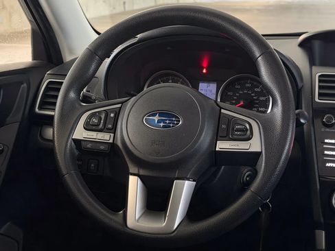 Used 2017 Subaru Forester 2.5i Premium w/ All-Weather Package AWD/4WD image 27