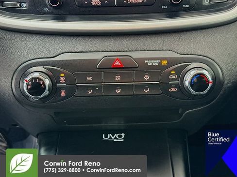Used 2016 Kia Sorento LX image 18