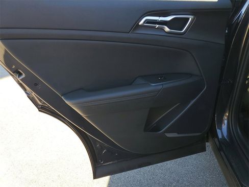 New 2026 Kia Sportage EX image 23