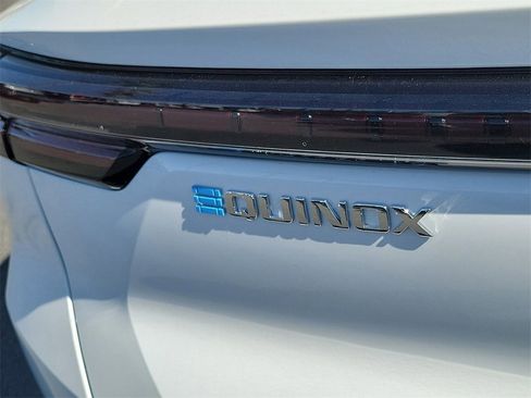 New 2026 Chevrolet Equinox EV LT image 20