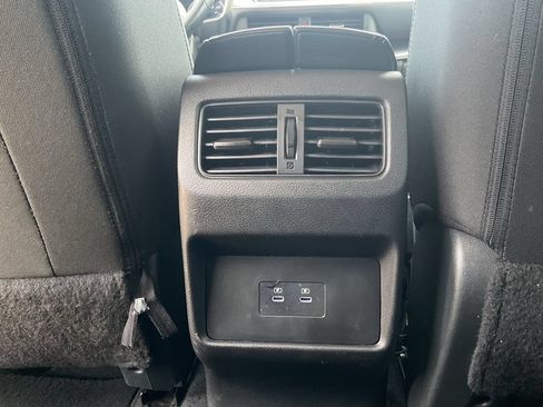 Used 2025 Nissan Rogue SV FWD image 11