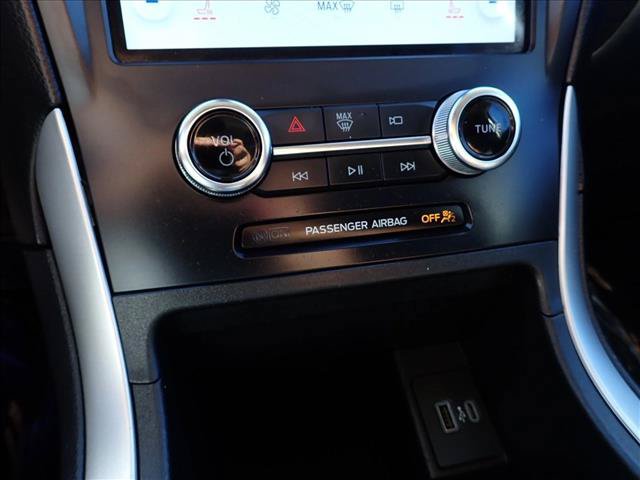 Used 2024 Ford Edge SEL AWD/4WD image 20