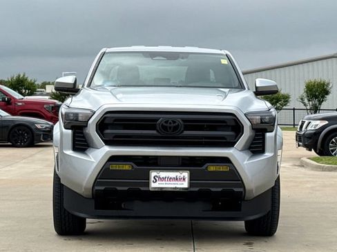 Used 2024 Toyota Tacoma SR5 AWD/4WD image 2
