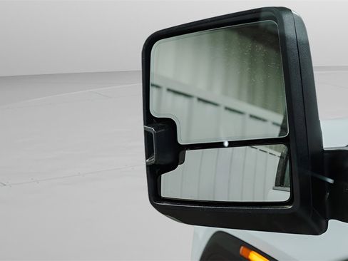 Used 2024 GMC Sierra 2500 SLT w/ SLT Convenience Package image 40