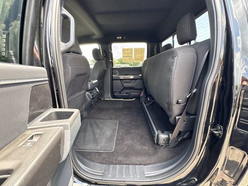 Certified 2022 Ford F150 XLT w/ Equipment Group 302A High image 30