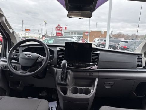 Used 2024 Ford Transit 350 XLT image 8