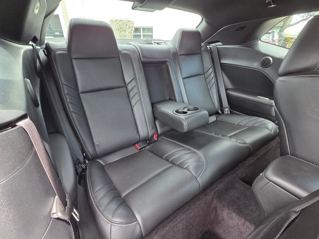 Used 2018 Dodge Challenger SRT RWD image 16