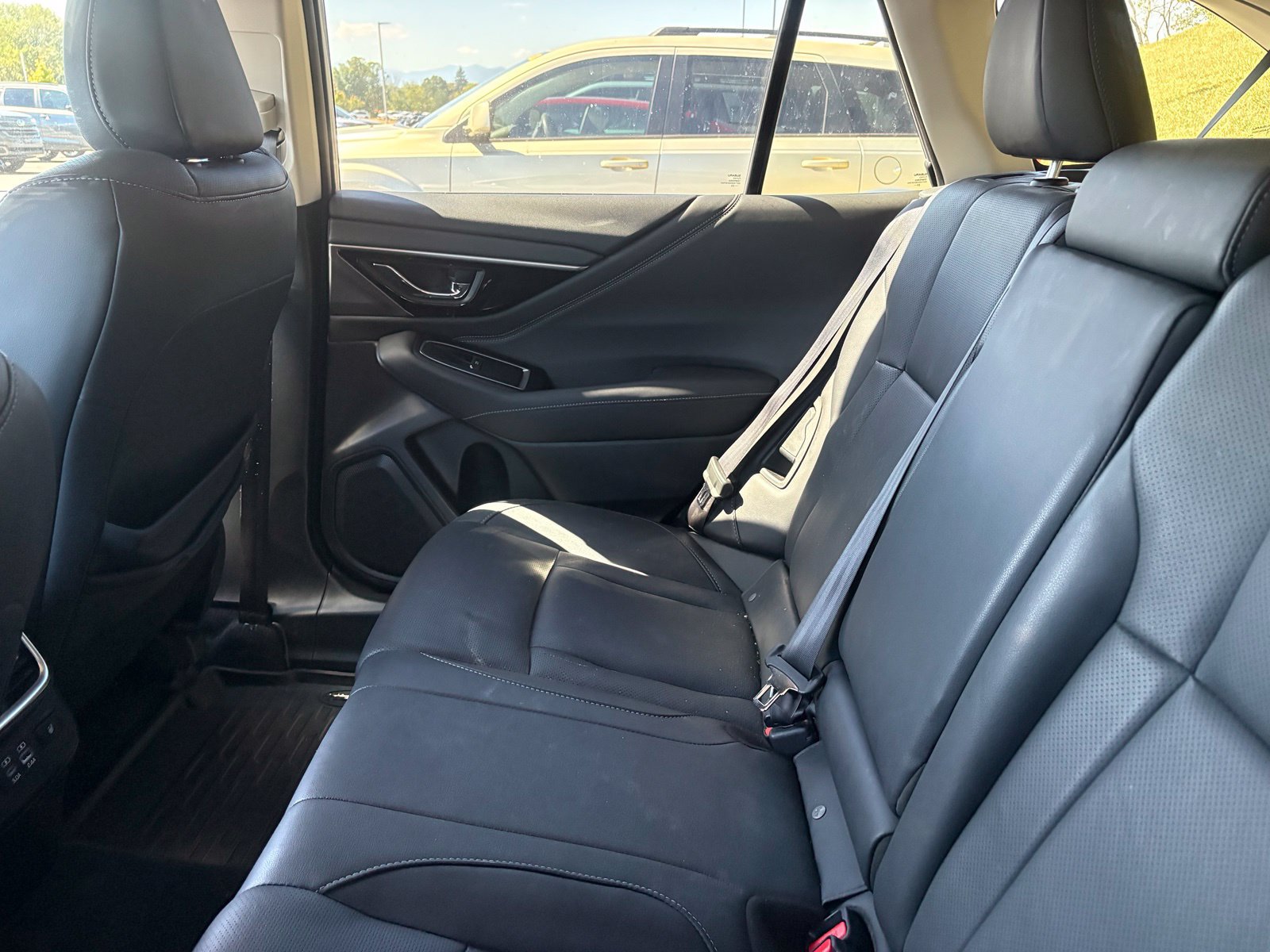 Certified 2023 Subaru Outback Limited AWD/4WD image 9