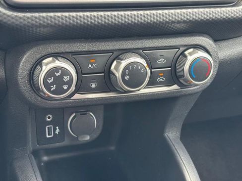 Used 2021 Nissan Kicks S FWD image 24