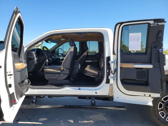 Used 2022 Ford F250 Lariat w/ Chrome Package AWD/4WD image 9