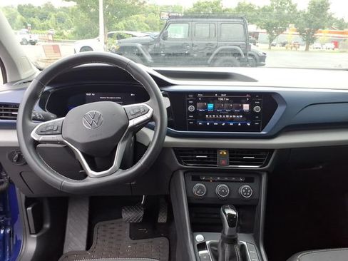 Used 2022 Volkswagen Taos SE w/ IQ.Drive SE Package AWD/4WD image 7