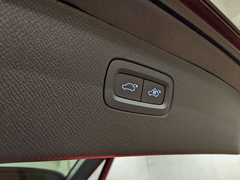 New 2026 Volvo XC90 B6 Plus w/ Protection Package Premier image 29