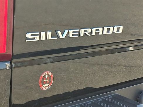 Used 2022 Chevrolet Silverado 1500 RST image 32