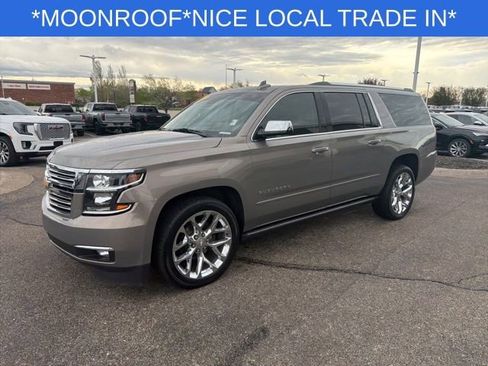 Used 2017 Chevrolet Suburban Premier image 6