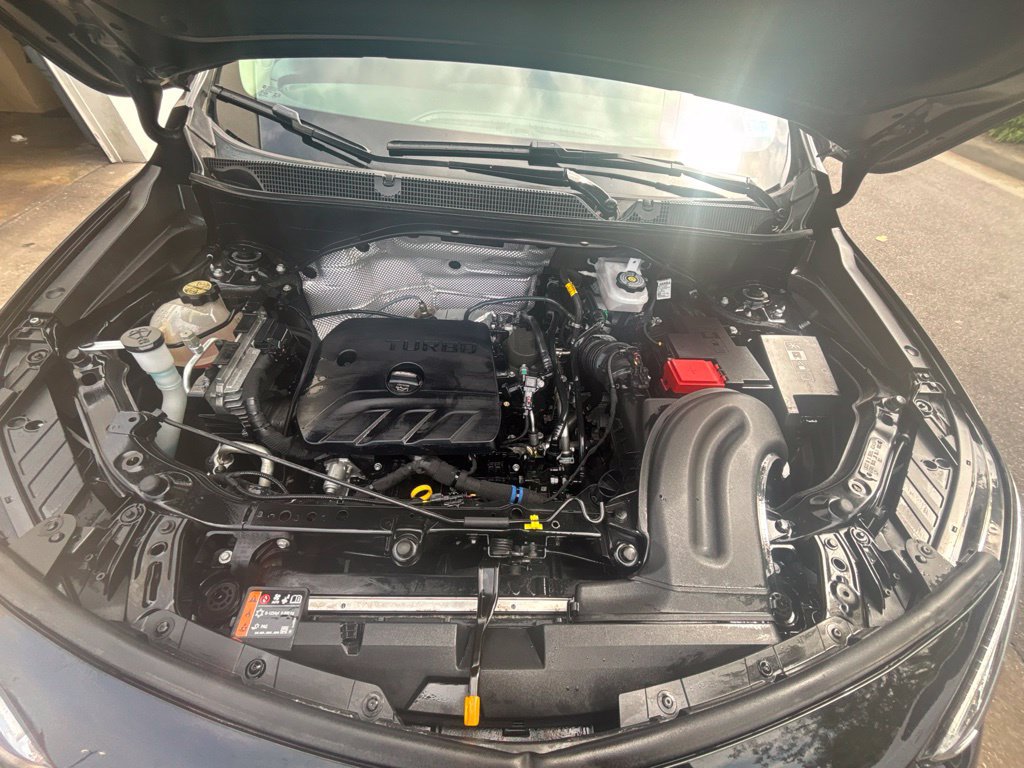 Used 2024 Buick Encore GX Sport Touring FWD image 10