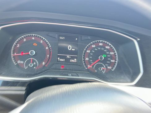 Used 2019 Volkswagen Jetta SE FWD image 12
