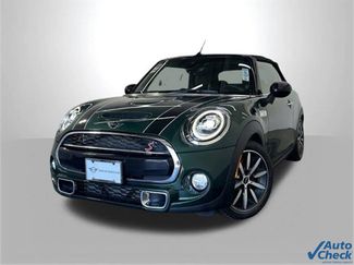Used 2019 MINI Cooper S image 1