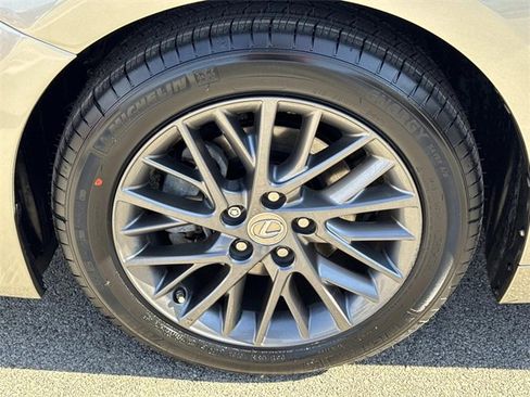 Used 2018 Lexus ES 350 w/ Premier Package image 9