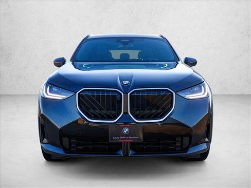 Used 2025 BMW X3 xDrive30i image 2