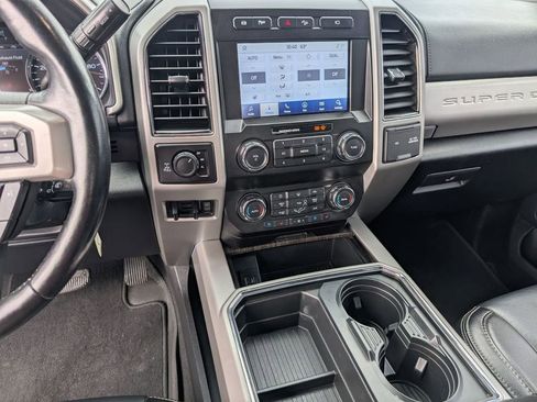 Certified 2021 Ford F250 Lariat w/ Chrome Package image 34