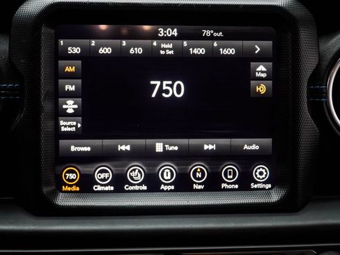 Used 2023 Jeep Wrangler Unlimited Rubicon 4xe w/ Cold Weather Group AWD/4WD image 26