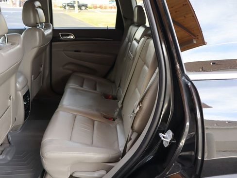 Used 2012 Jeep Grand Cherokee Laredo image 20