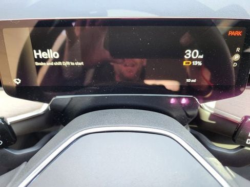 New 2025 Volvo EX90 Plus w/ Protection Package Premier image 22