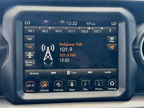 Certified 2023 Jeep Wrangler Unlimited Rubicon 4xe w/ Cold Weather Group AWD/4WD image 16